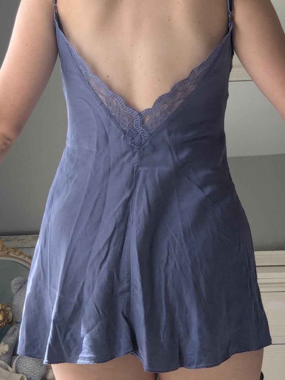 Victoria's Secret Small Blue Lace-Trimmed Mini-Length Cute 100% Silk Chemise - Picture 3 of 13
